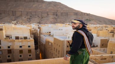 البلوغر الليبي"رحاليستا" يشغل غضب اليمنيين...وهذه تفاصيل خلافه مع الشابان اليمنيان